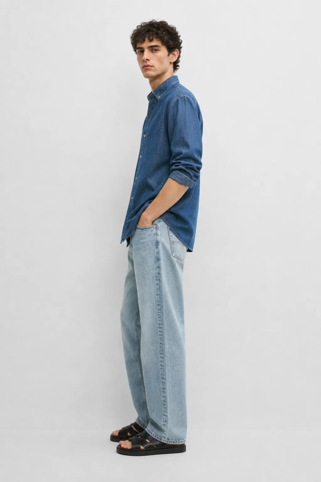 Relaxed Fit Jeans
